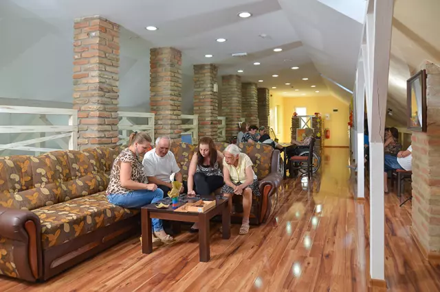 Dom-za-odrasle-i-starije-Padina1