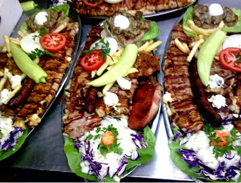 Domaći-specijaliteti-sa-roštilja-Zvezdara-Beograd6