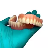 EstetskastomatologijaNiš1