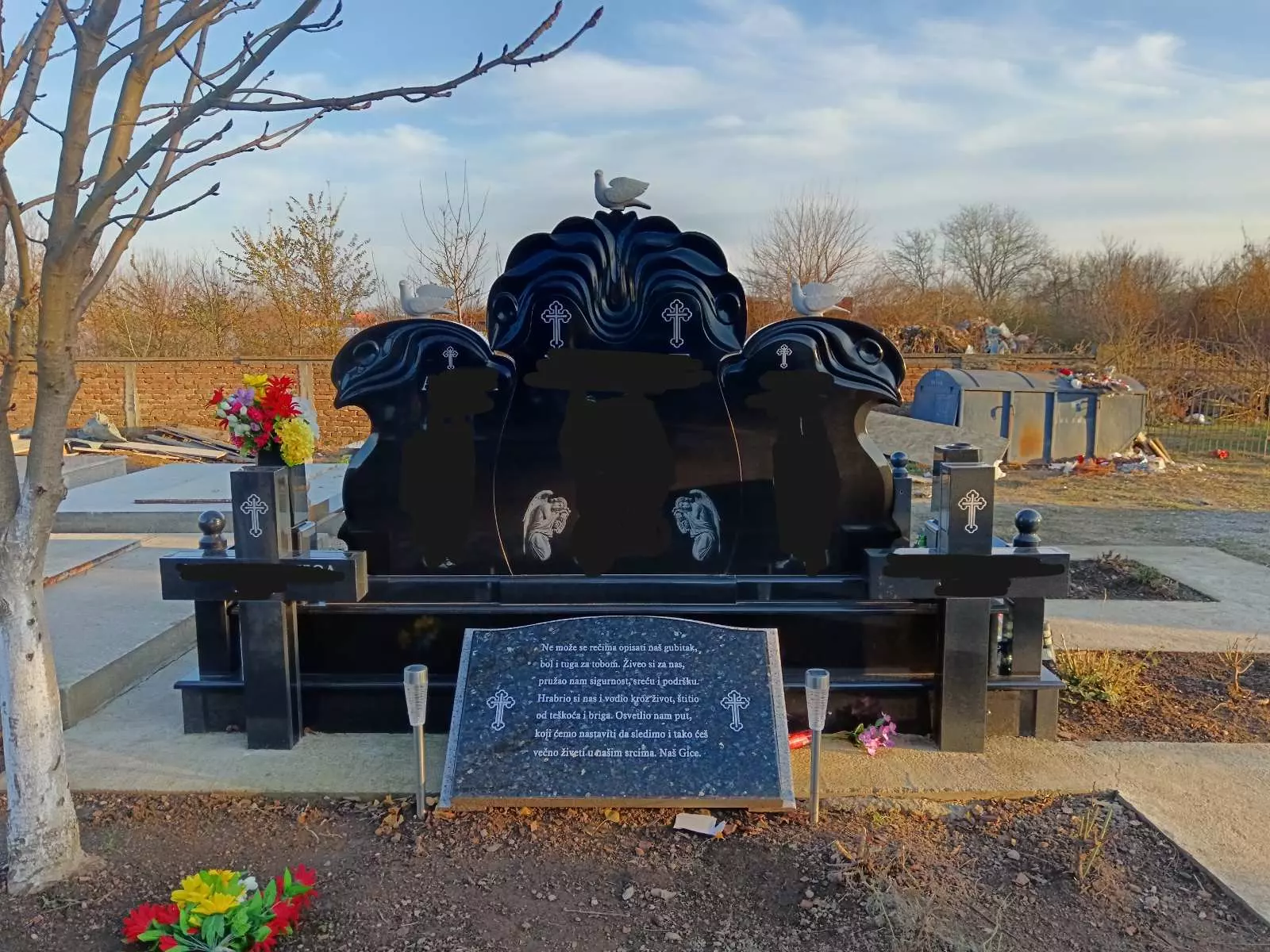 IzradanadgrobnihspomenikaKruševacSrbija11
