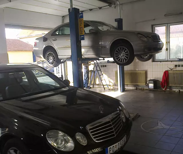 Kompletan-servis-automobila-Malo-Crniće-2