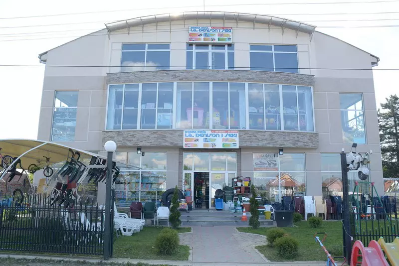 LadenisdelovizatraktoreSrbija LadenisdelovizatraktoreSrbija