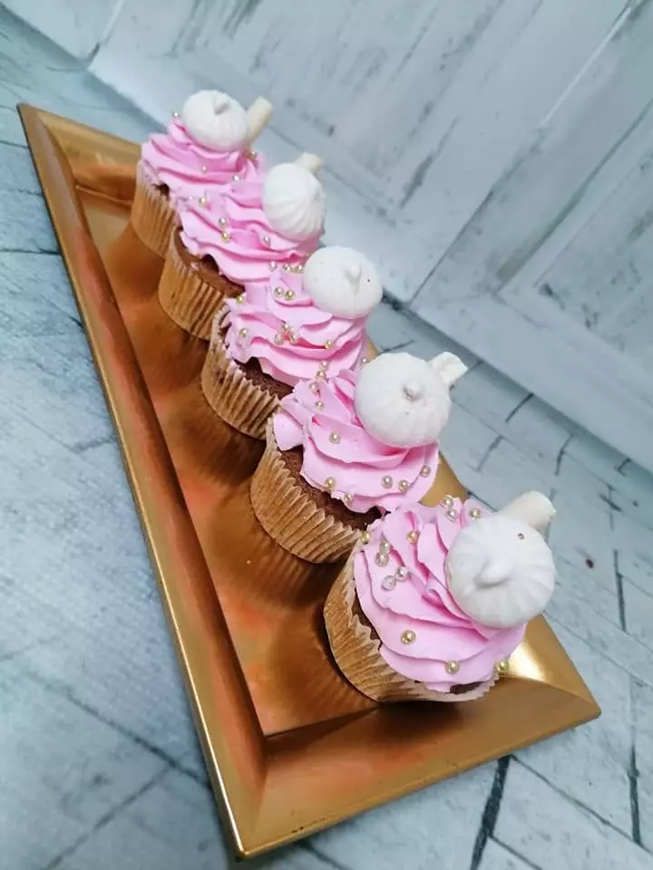 NajboljetorteikolačiInđija