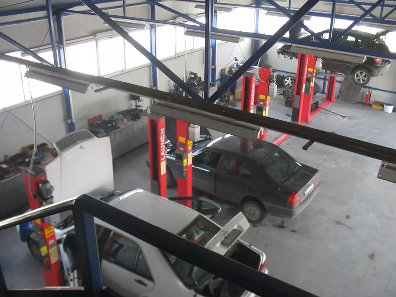 NajpovoljnijirezervnidelovizaMercedesZrenjaninSrbija2