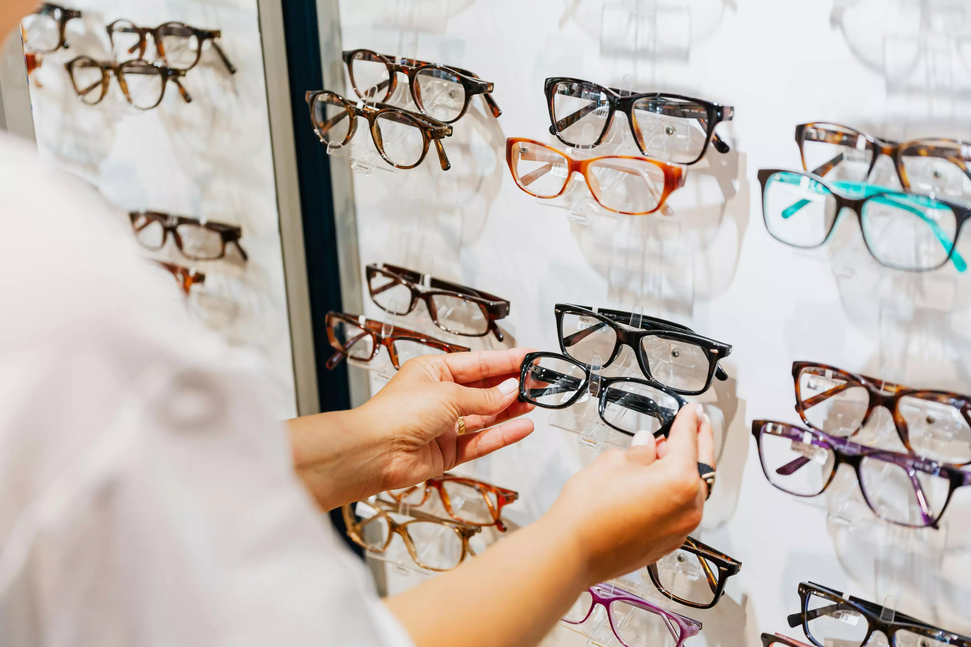 Optičarska radnja optika Novi Sad