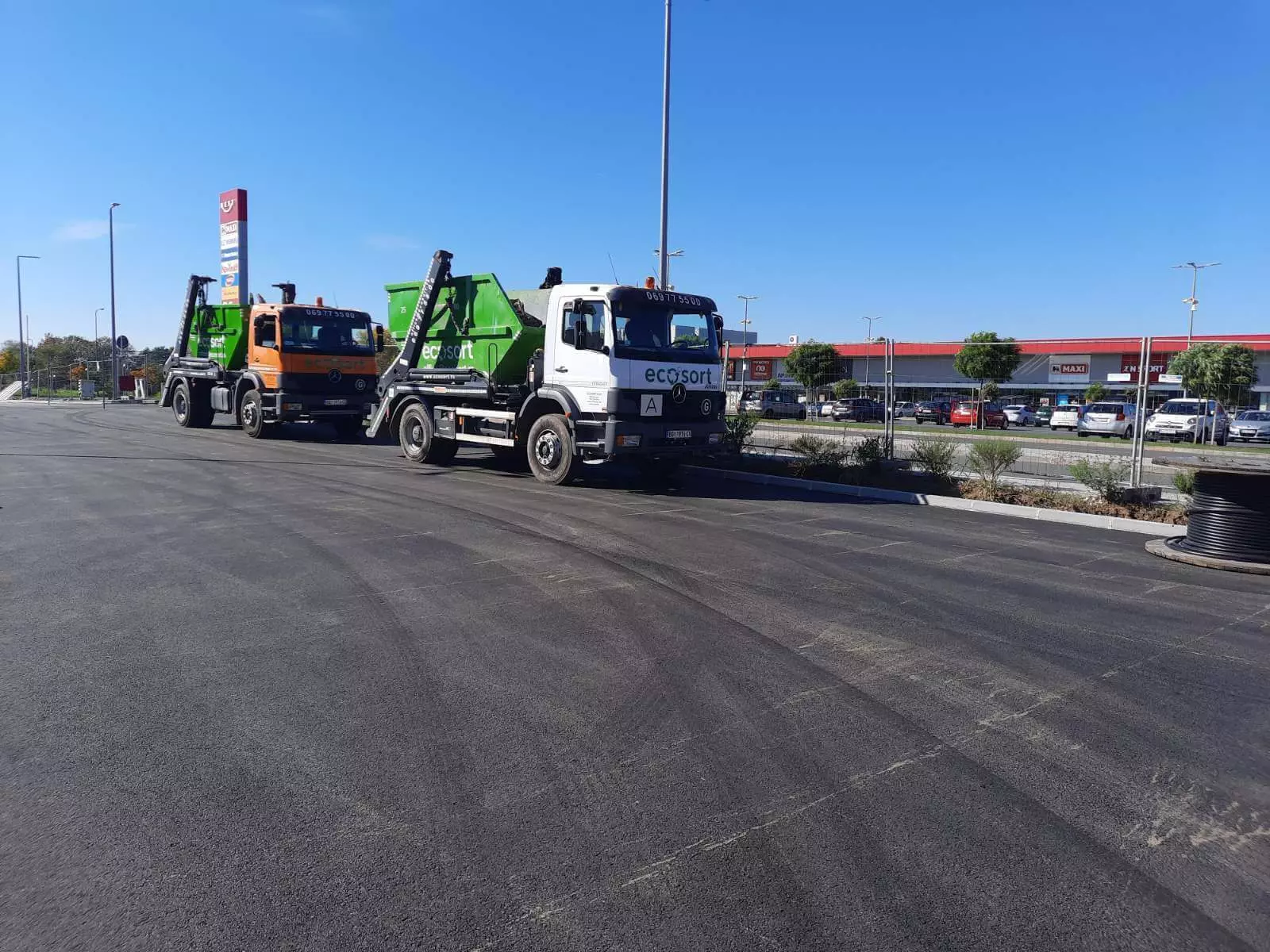 PostavljanjekontejnerazaotpadišutBeogradČukarica4 PostavljanjekontejnerazaotpadišutBeogradČukarica4