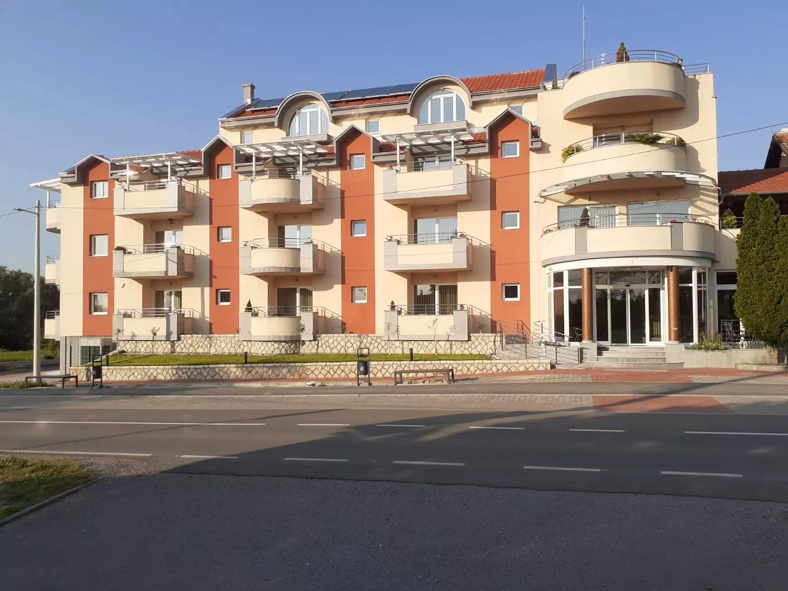 PovoljansmeštajsaparkingomBanjaŽdrelo621