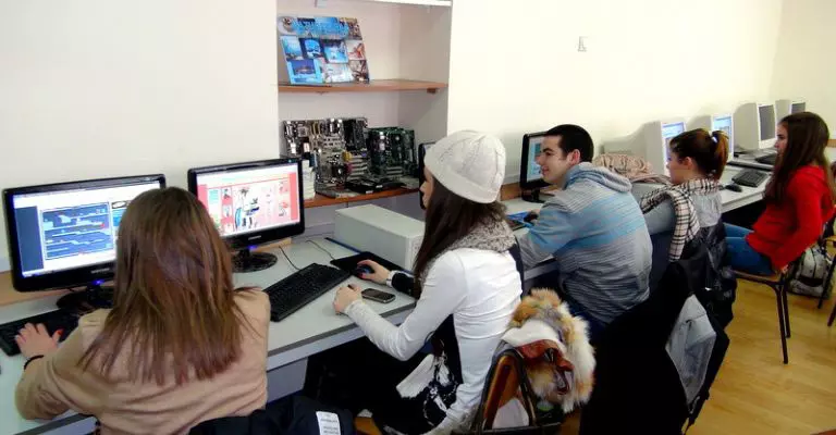 PrivatnaškolazaekonomijuBeogradStariGrad2