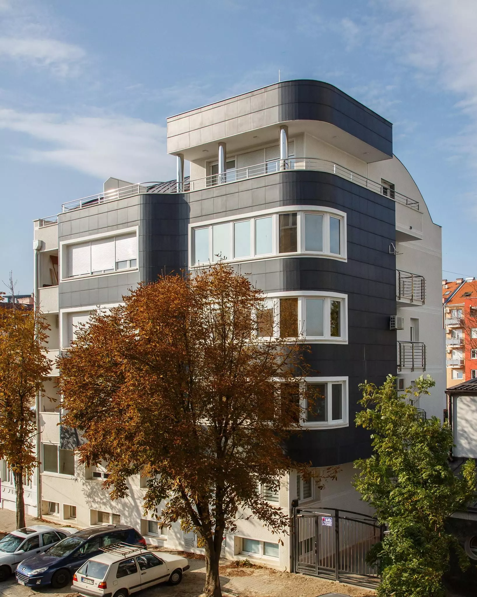 ProdajaluksuznihstanovaNoviSad