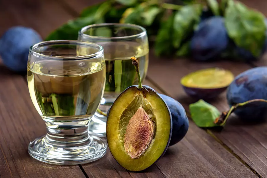 ProdajarakijeodraznihsortivoćaMerošina1