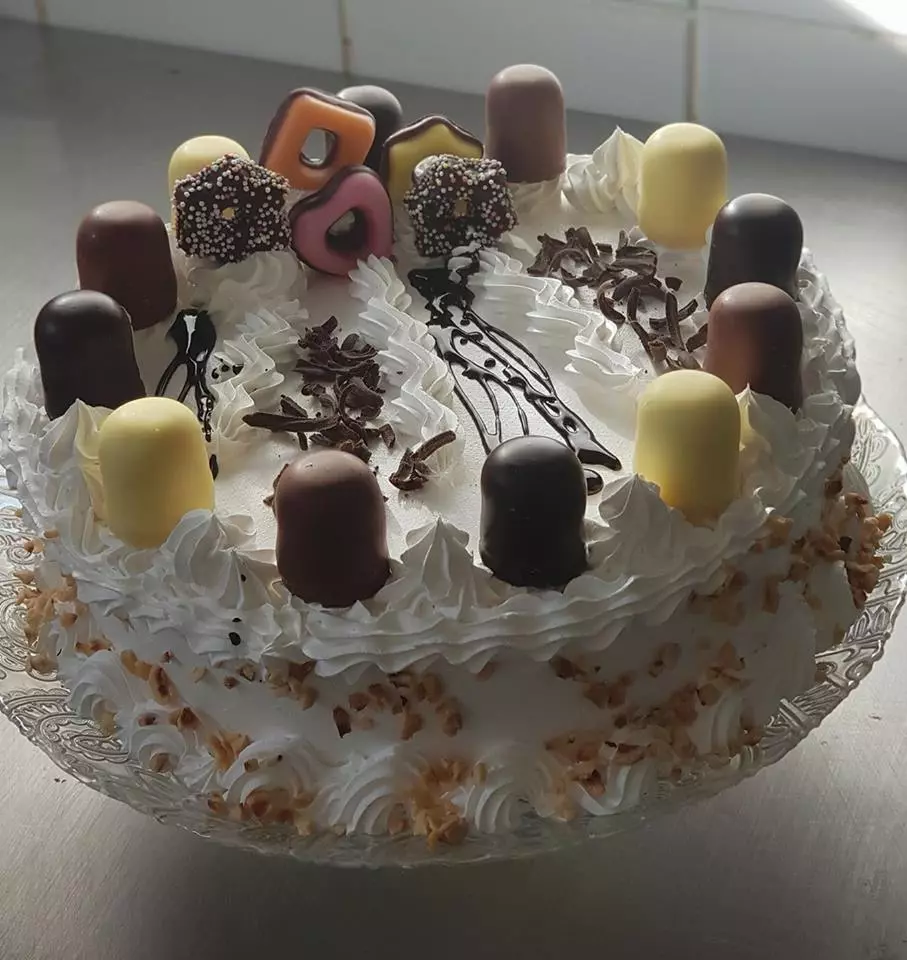 Proizvodnja-i-prodaja-domaćih-kolača-Čurug-Novi-Sad1