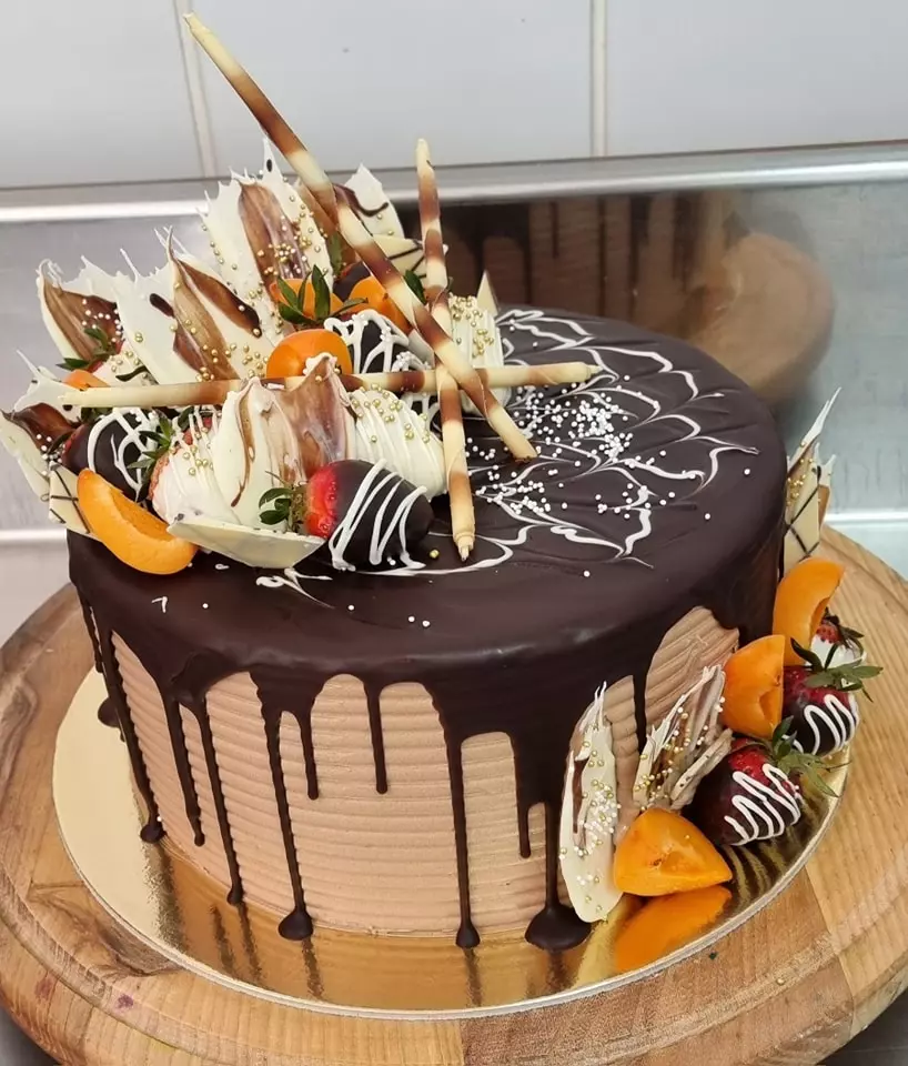 ProizvodnjatortiisitnihkolačapoporudžbiniNoviSad