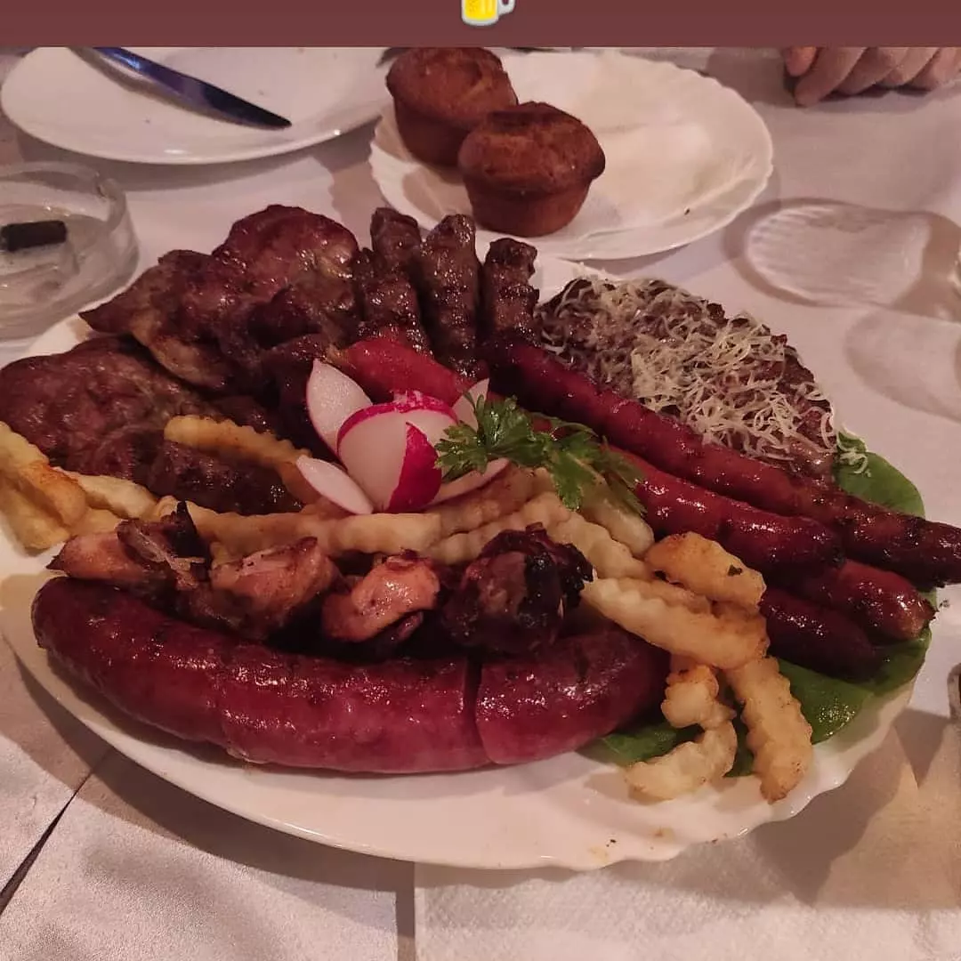 Restoran-doma%C4%87e-kuhinje-i-ro%C5%A1tilja-dostava-Po%C5%BEarevac5