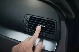 Servis-i-popravka-auto-klima-1234yf-gasom-Srbija-Novi-Sad5