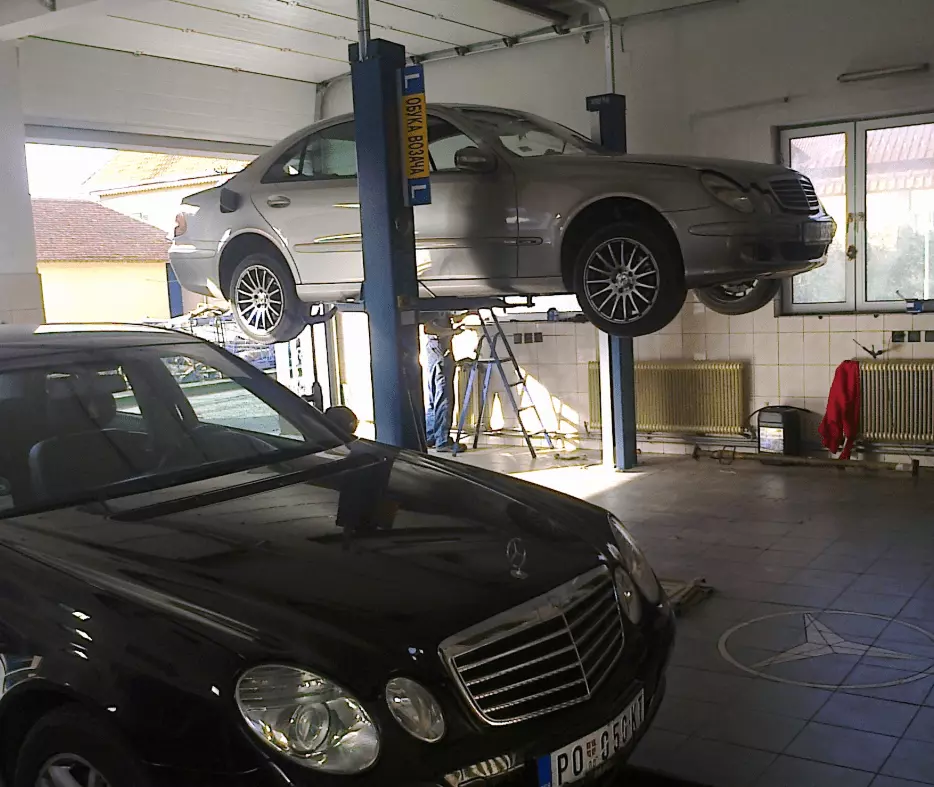 Servis-mercedes-vozila-Malo-Crniće-7