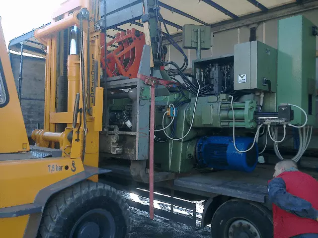 Utovar-i-istovar-tereta-Novi-Sad1