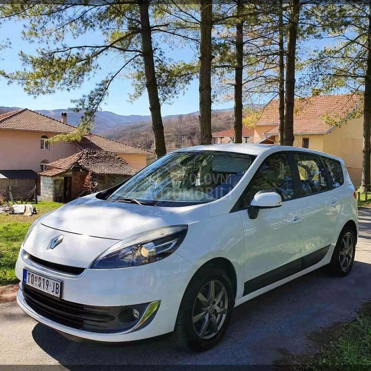 UvoziprodajaautomobilaradnihmašinaikamionaTopola3