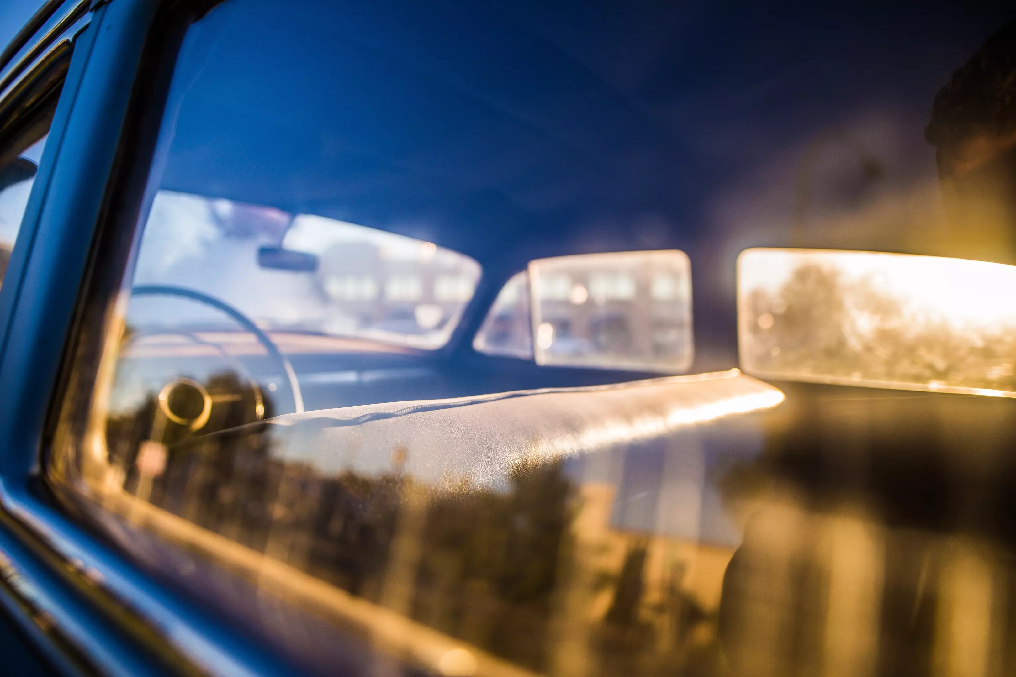 ZamenaireparacijaautostaklazaputničkiiteretniprogramNegotin