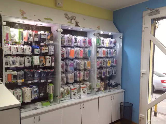 servis-i-oprema-mobilnih-telefona-povoljno-beograd-zemun-1