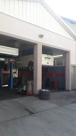 Mehanika za sve tipove vozila Stara Pazova (2).PNG