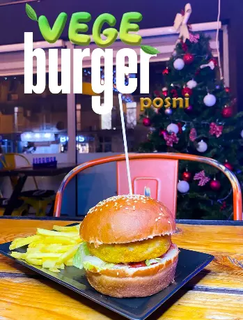 Najbolji burgeri Ruma | CORNER BURGER HOUSE