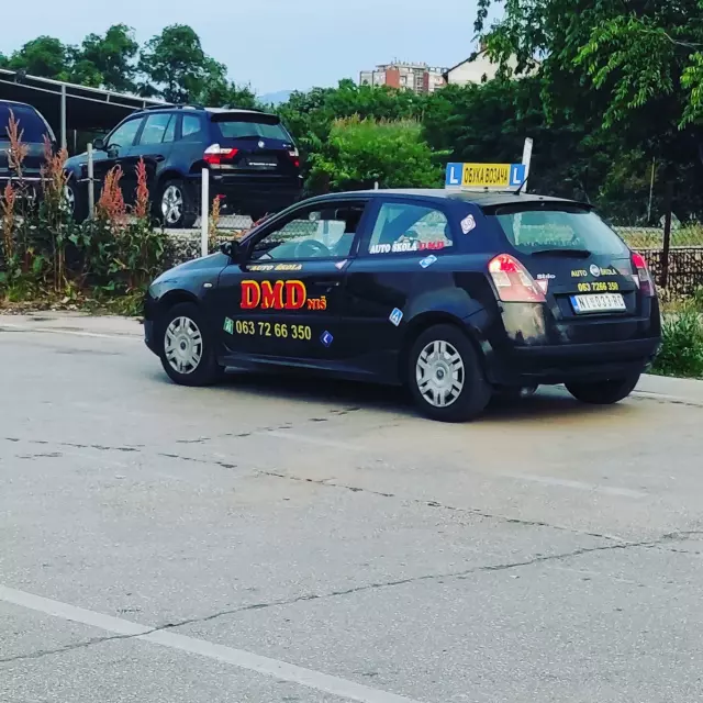 Polaganje vožnje i obuka vozača za B kategoriju Niš 0.jpg